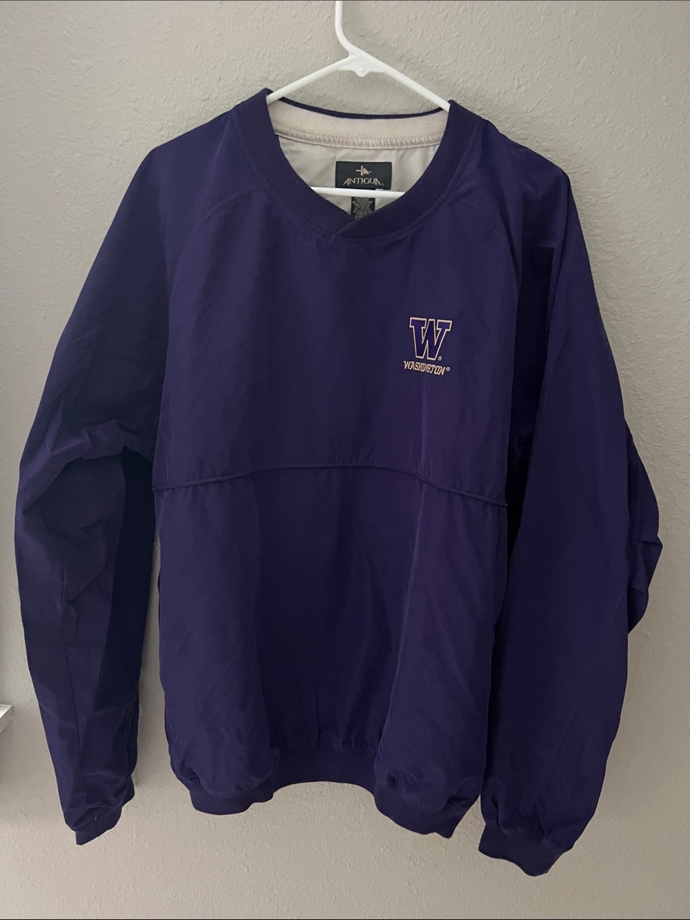 University of Washington windbreaker crewneck men’s size medium